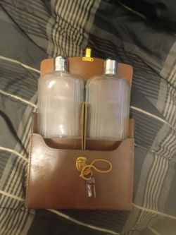 Vintage flask settrav
