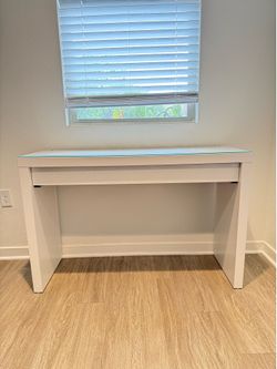 IKEA Malm Dressing Table