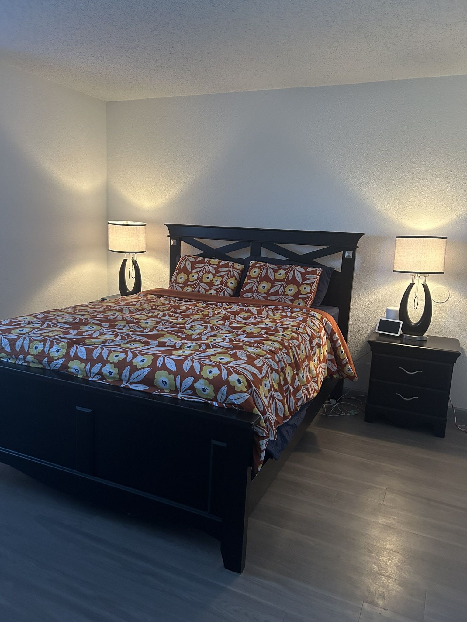 Queen Size Bed Set