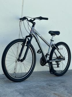 Schwinn sidewinder mountain bike