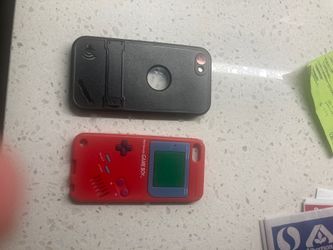 2 iPod touch cases