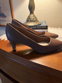 Easy street brown shoes