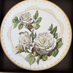 Boehm Porcelain Collector’s Rose Plate