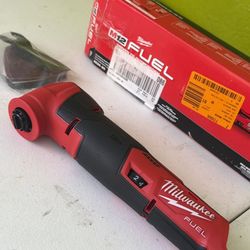 M12 FUEL 12V Lithium-Ion Cordless Oscillating Multi-Tool (Tool-Only)