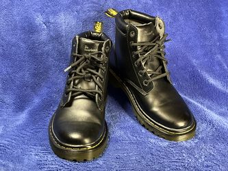 Dr. Martens Air Wair Cartor Unisex Combat Boots - Men’s Size 7/ Women’s Size 8