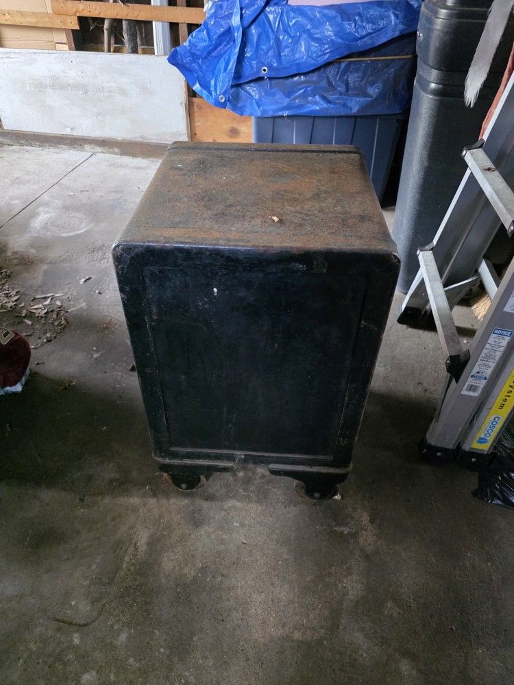Old Safe