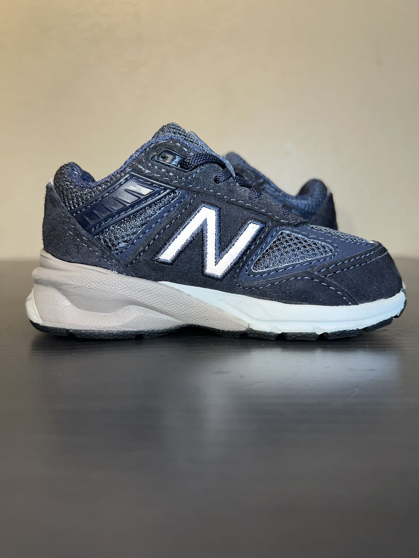 Toddler New Balance 990v5 Size 5c