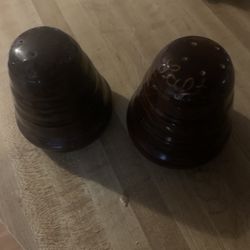 Vintage Salt  And Pepper Shakers 