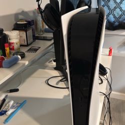 Ps5 digital To Trade For Xbox(professionally cleaned Nov 25’)