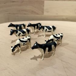 Vintage ERTL 1/64 Farm Country Holstein Dairy Cows Lot of 7 