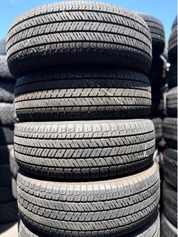 225/65/17 Yokohama set de Tires en buenas condiciones de vida las 4