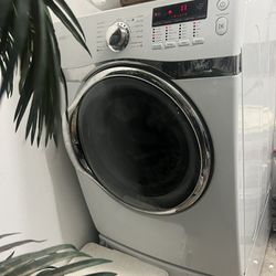 Washing Machine And Dryer 