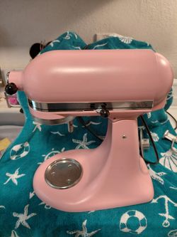 Pink kitchen aid mixer