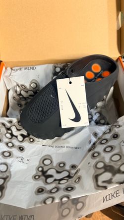 New Nike mind 001 Black/Chrome 9M