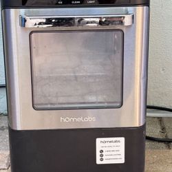 Ice Maker In Good Conditions 