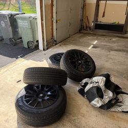 Full set of 18” rims