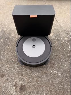 iRobot Roomba Vacuum