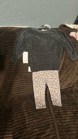 Set de sueter y pantalon para Niña de 18 meses marca Jessica Simpson Nuevo