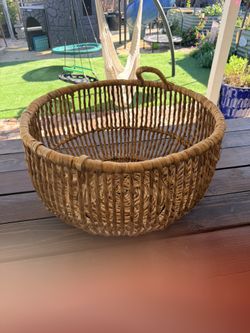Large Basket 