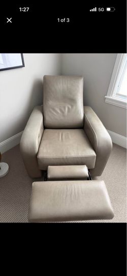 Set of 2 Olive Electric Recliners - EXCELLENT CONDITION