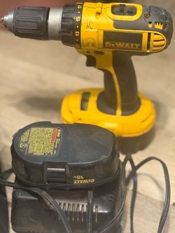 DeWalt 18V Cordless Drill with Battery and Charger