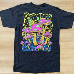 New Men’s S/M Zumiez Alab Trip on This T-shirt Tee Mushroom