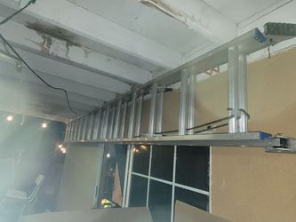 Werner 28 foot extension ladder