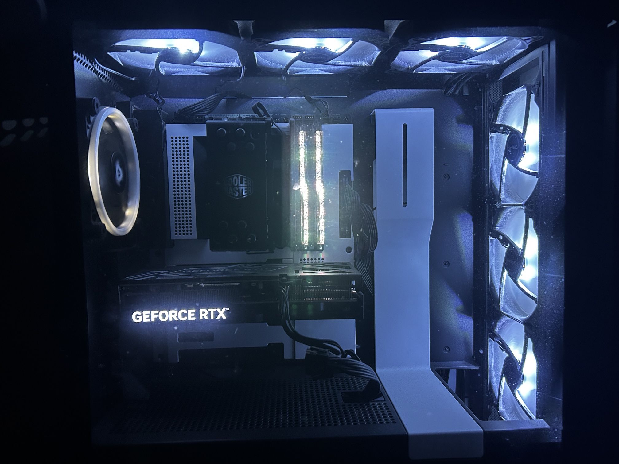 Custom built Gaming PC Setup!