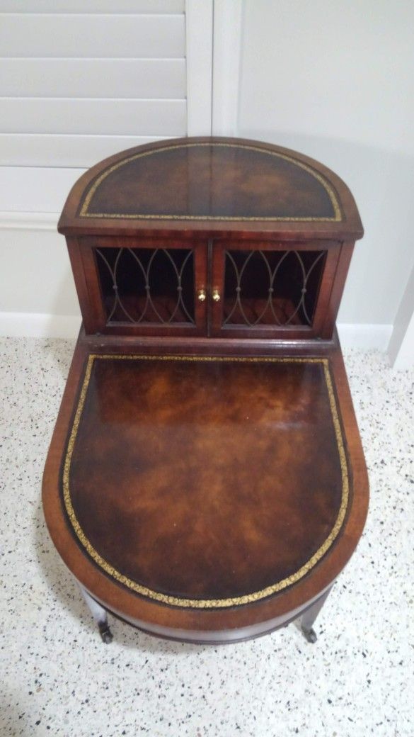 Rare Antique Weiman Heirloom End Table