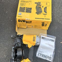 Dewalt 1-3/4 in. 15 Degree Pneumatic Coil Roofing Nailer