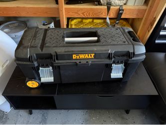 Dewalt rolling toolbox
