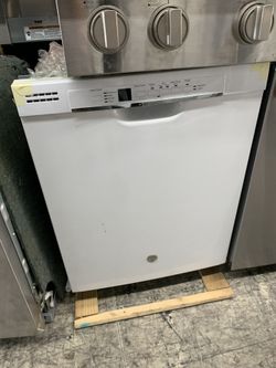 GE dishwasher in glossy white new open box