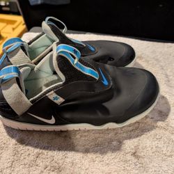 Nike Zoom Pulse Nurse Shoes Size 5