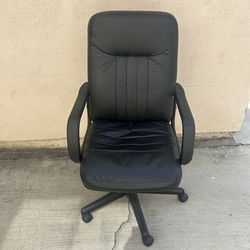 Executive Office Chair High Head rest Paddle Black Leather