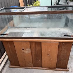 60 GALLONS FISH TANK FOR SALE!!!