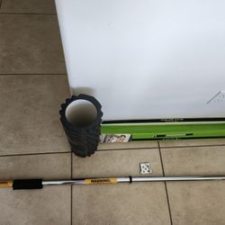 Gold's Gym Exercise Bar and Foam Roller