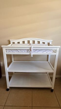 Baby Changing Table with Pad