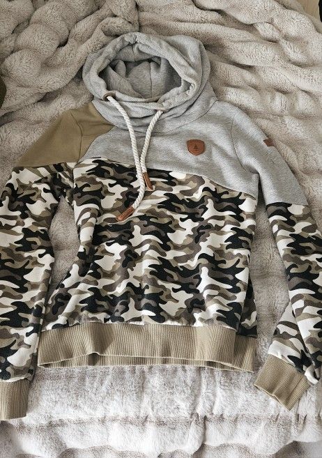 Buckle Wanakome Hoodies