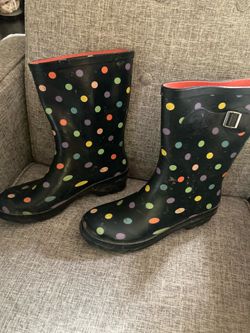 Rain boots women’s size 7
