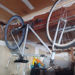 $20 Llantas De Enfrente No Tiene La Camara