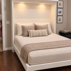 Murphy platform  Queen Bed, 4 A Standard Mattress 