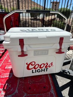 Yeti Yr20 Giants Cooler