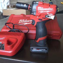 M12 FUEL 12V Li-Ion Brushless Cordless Stubby 3/8 in. Impact Wrench Kit w/(1) 5.0 Ah High Output Battery