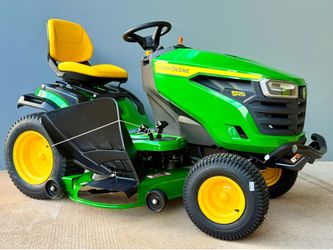 Brand new John Deere S170 48-in 24 -HP V-twin Gas Lawn tractor