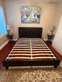 Queen bed with mattress
