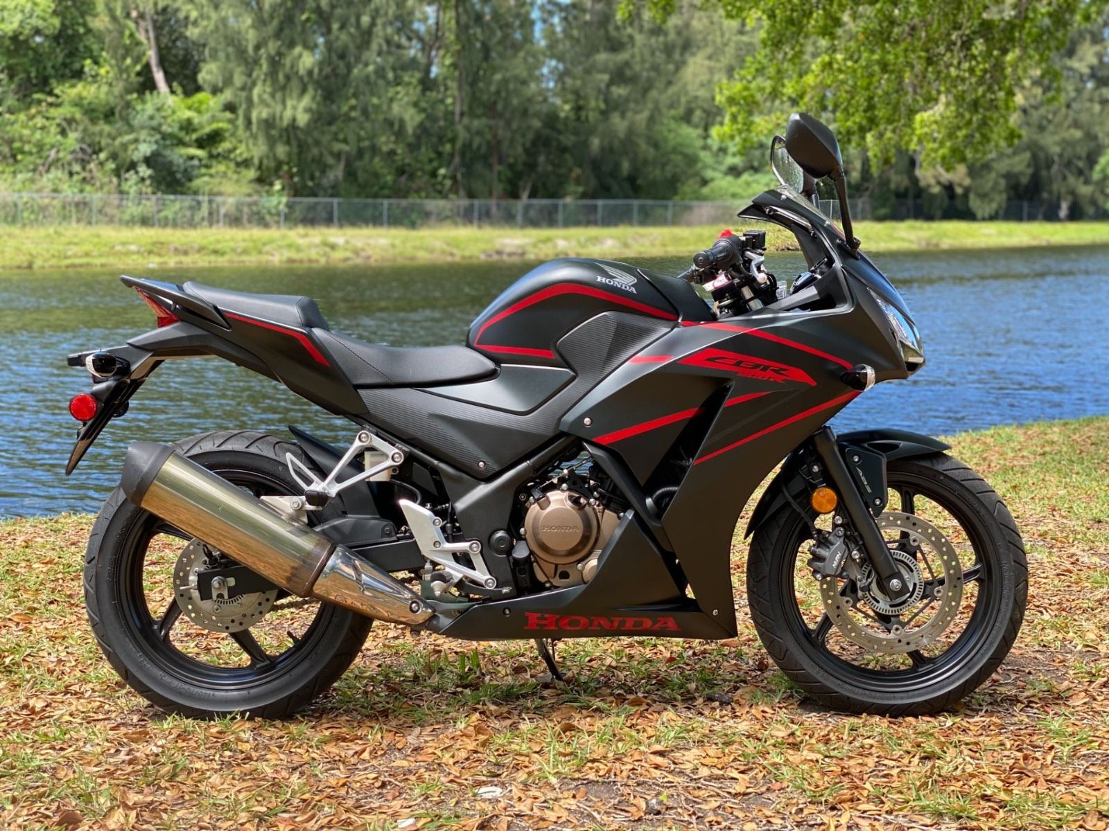 2019 honda cbr300r abs