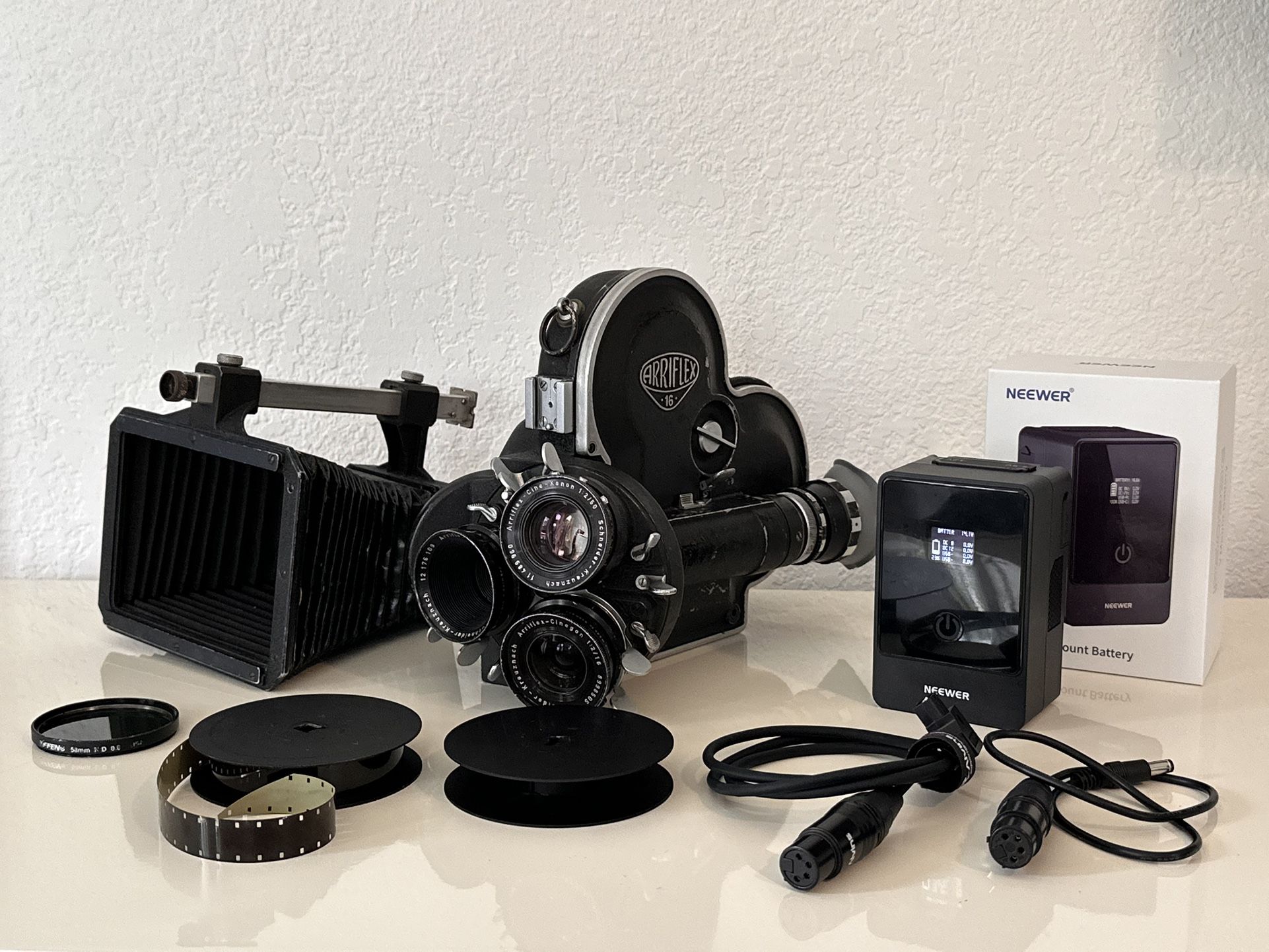 RARE/MODIFIED Arri S/B 16mm film camera, FUNCTIONING, 3 Lenses, Battery and MORE