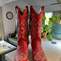 Lane Red Cowboy Boots