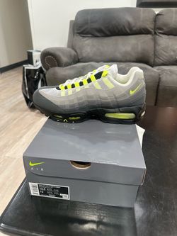 Air max neon 95s OG big bubble size 10.5