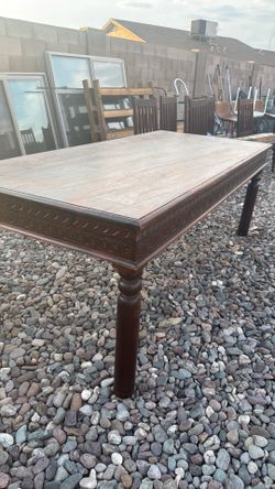 Table 6 chairs